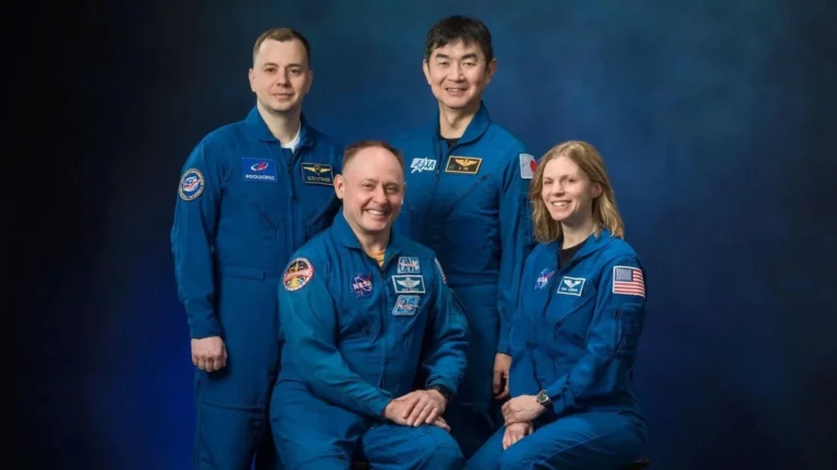 How Quickly Can Astronauts Evacuate the ISS in an Emergency?