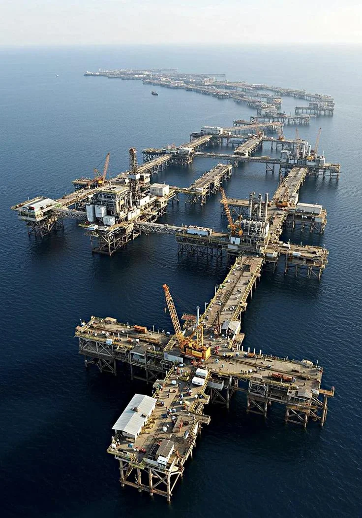 What Is Neft Dashlari (Oil Rocks) and How Was This Offshore City Built?