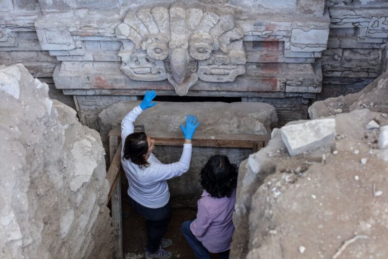 Why the 1,400-Year-Old Zapotec Burial Chamber Matters (What It Reveals)