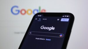 Android phone displaying a donation screen for an open-source app